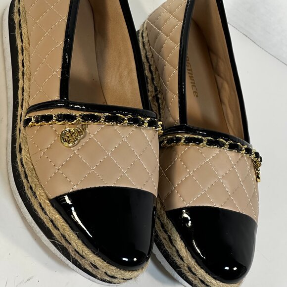 WOMEN'S SIZE 6 SLIP ONS BY CONSTANCE - Picture 2 of 16